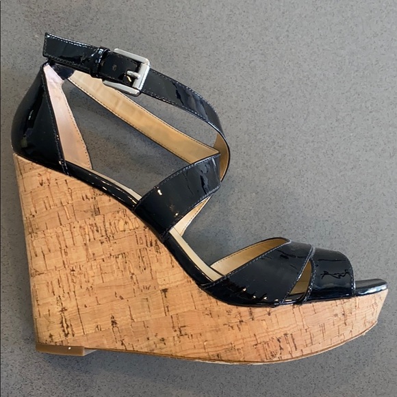 Michael Michael Kors Black Patent Wedges, Size 8 - Picture 2 of 11